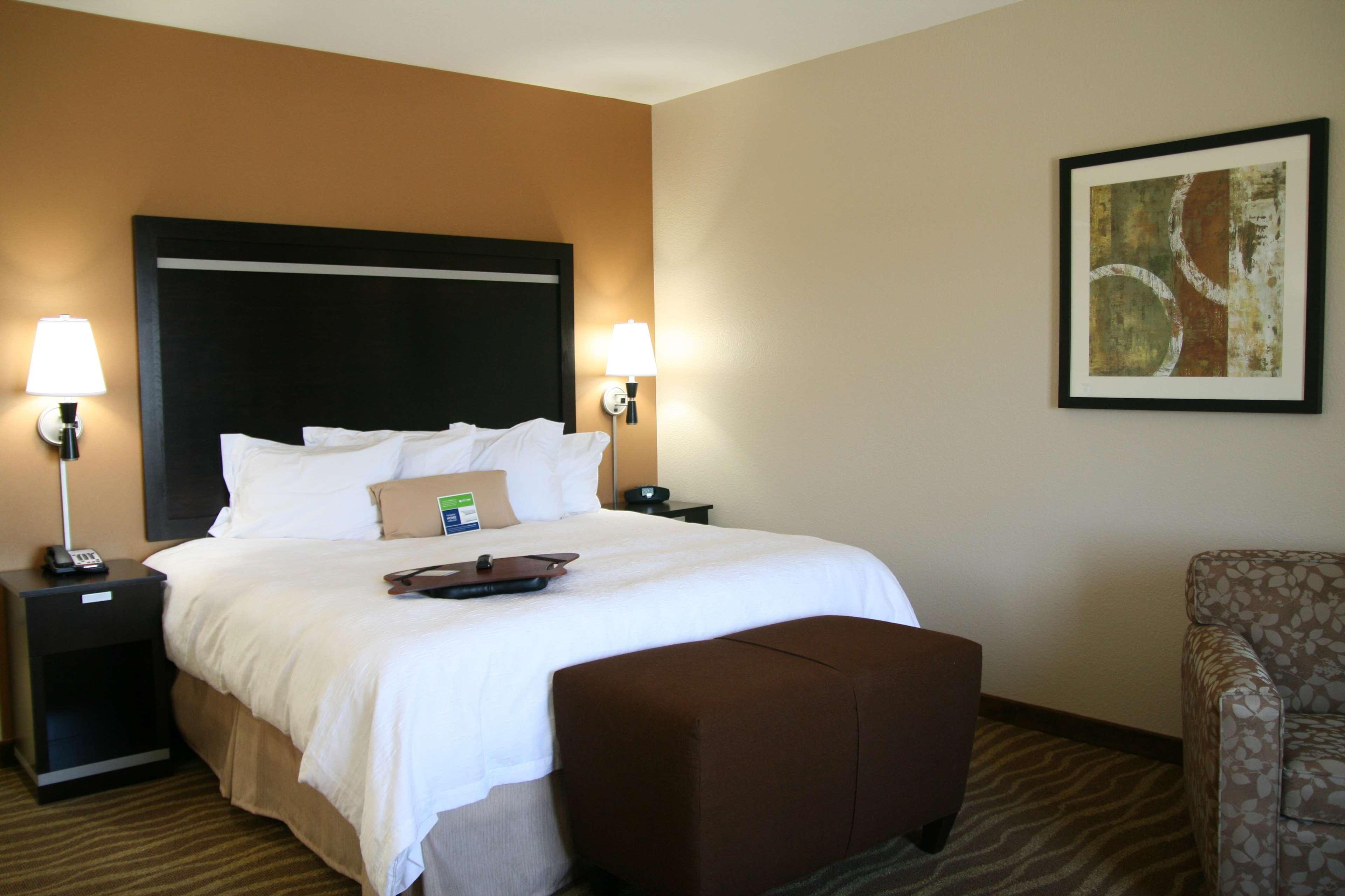 Hampton Inn & Suites Cleburne Quarto foto